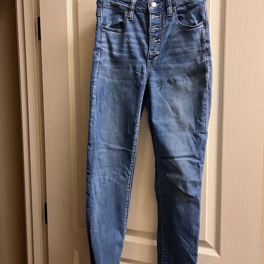 American Eagle Outfitters High Rise Blue Jeans